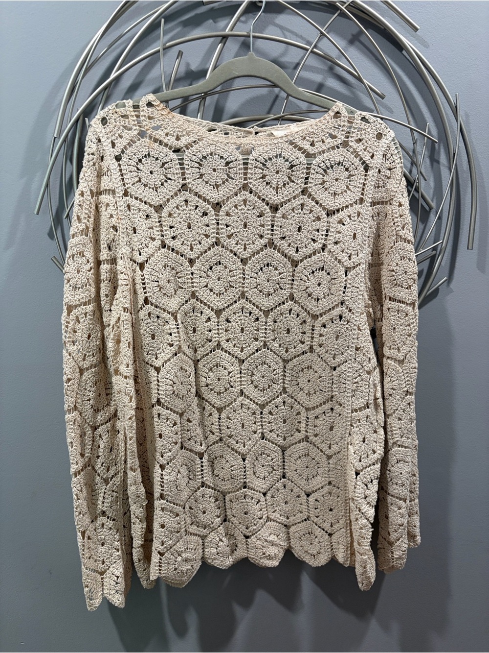 Solitaire Cream Crochet Floral Long-Sleeve Top - Picture 5 of 6